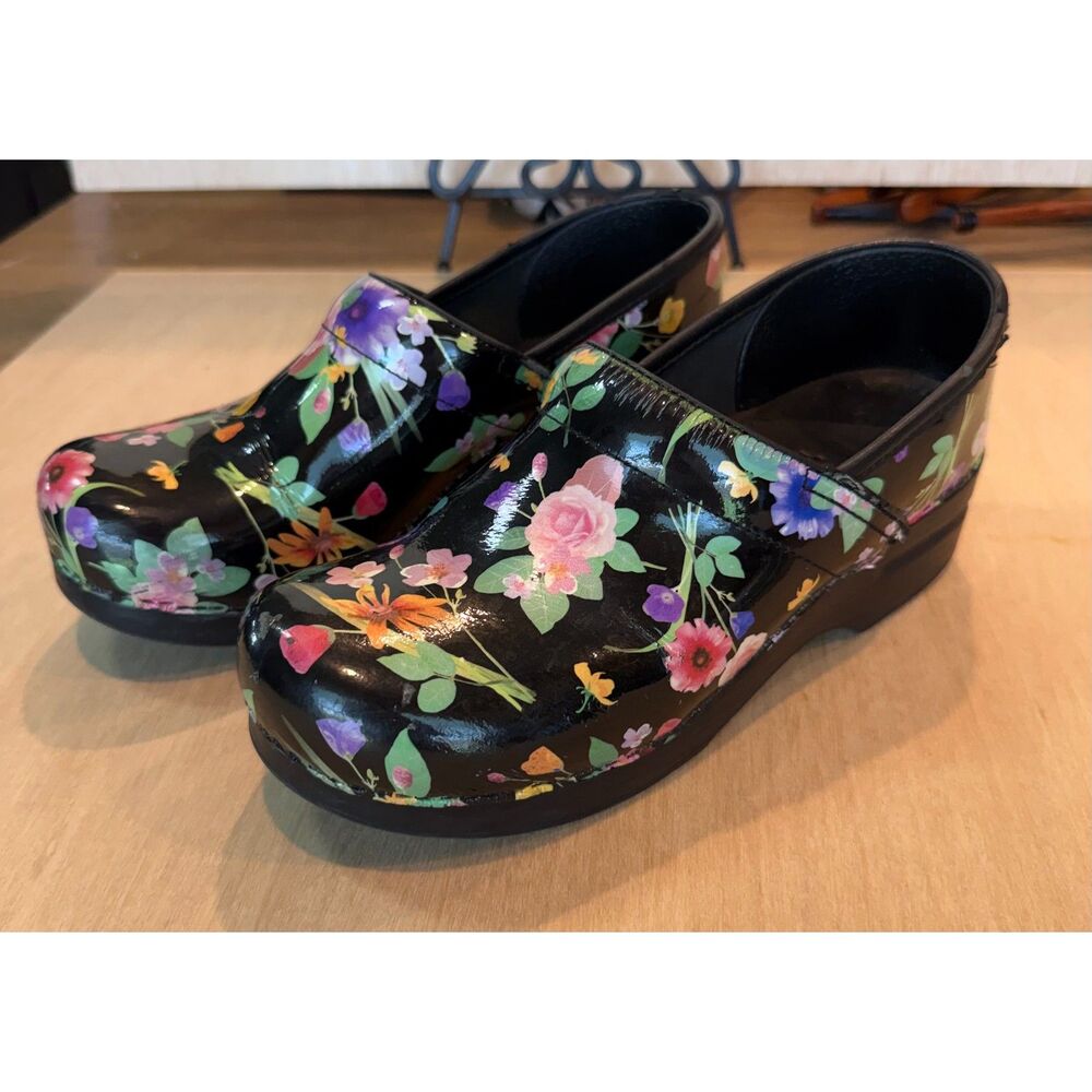 Dansko Professional Floral Patent Leather Clogs Nurse Work Shoes 38 US 7.5 8